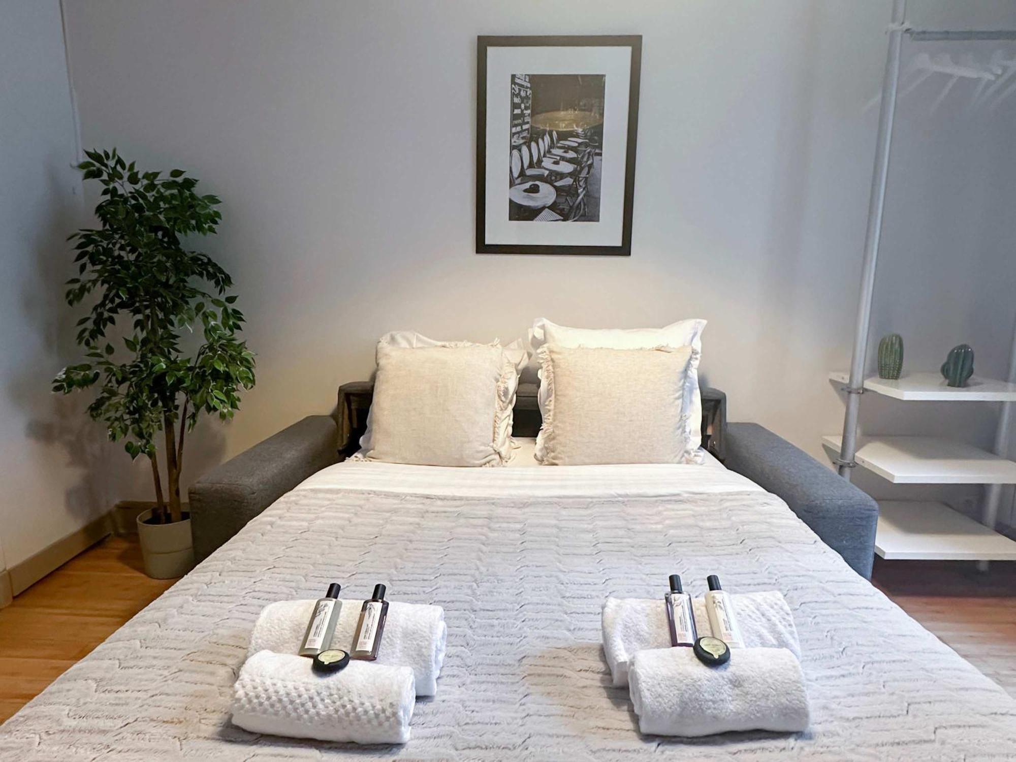 Renovated Champs-Elysees Retreat Apartment Paris Exterior photo